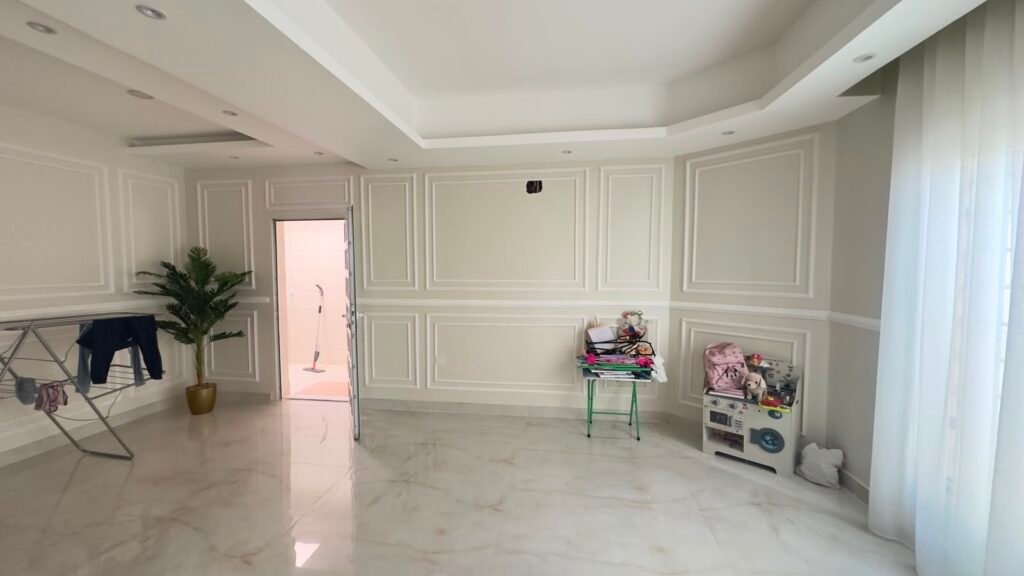 Modern Living Room Foam Decor & LED Lighting 6